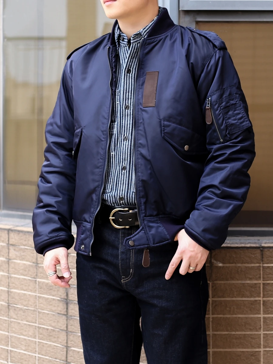 Thiened Cotton Pilot Jaet Ma ort Retro Military Coat Warm Youth Casual Faion for Men And Women Autumn Winter Coat
Thiened Cotton Pilot Jaet Ma ort Retro Military Coat Warm Youth Casual Faion for Men And Women Autumn Winter Coat