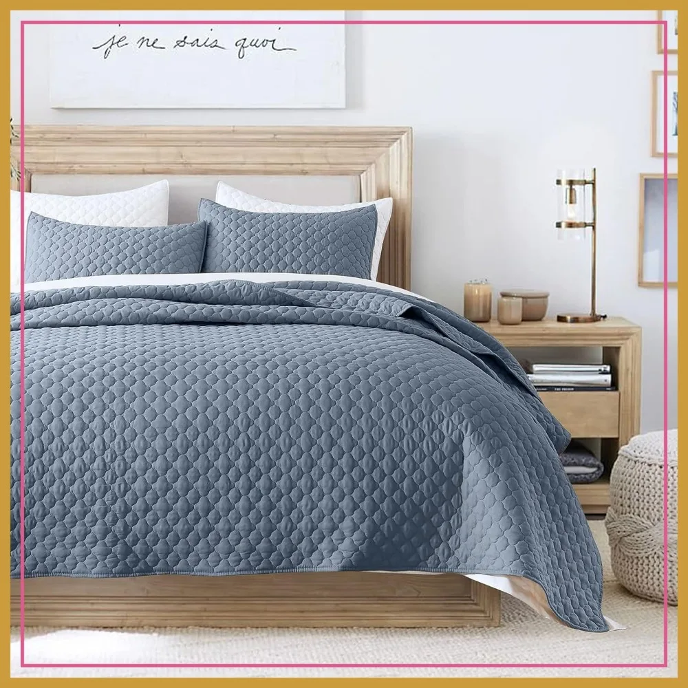 Ultra-Soft Microfiber Quilt Set Queen Size, Lightweight Summer Bedspread with Clouds Pattern, 3 Pieces
Ultra-Soft Microfiber Quilt Set Queen Size, Lightweight Summer Bedspread with Clouds Pattern, 3 Pieces