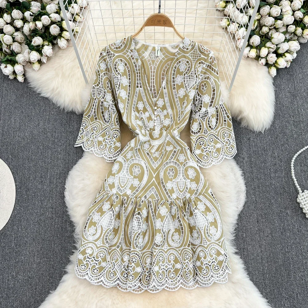2023 Summer Flower Embroidery Dress Women Lace V Neck Flare Sleeve Hollow Out High Waist Evening Party Short Vestidos
2023 Summer Flower Embroidery Dress Women Lace V Neck Flare Sleeve Hollow Out High Waist Evening Party Short Vestidos