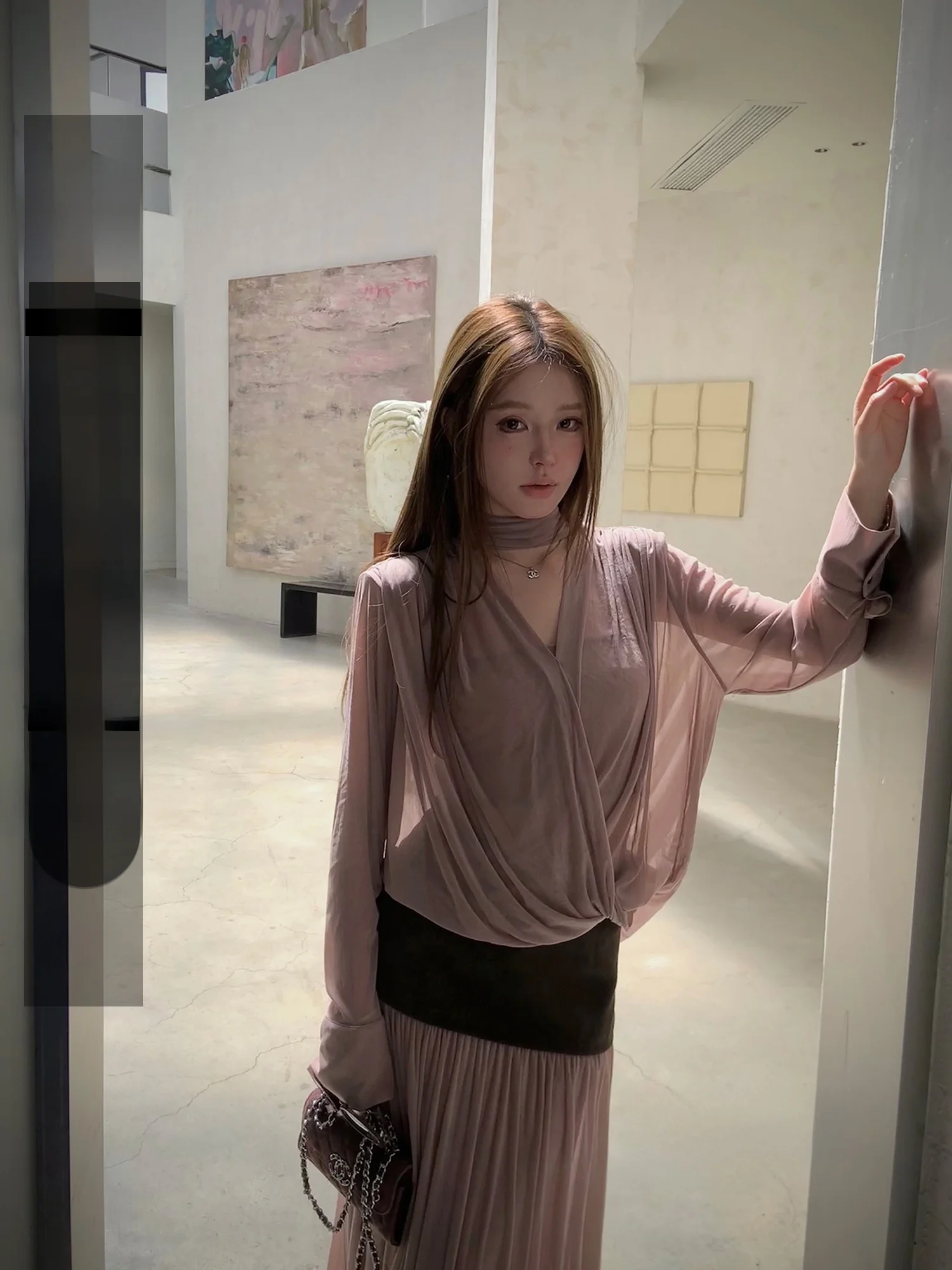 KAS Silk Acetate Knitted irt V-ne Bal Top A-line Long Skirt Set Women's Summer Faion Original Design Loose Fit
KAS Silk Acetate Knitted irt V-ne Bal Top A-line Long Skirt Set Women's Summer Faion Original Design Loose Fit