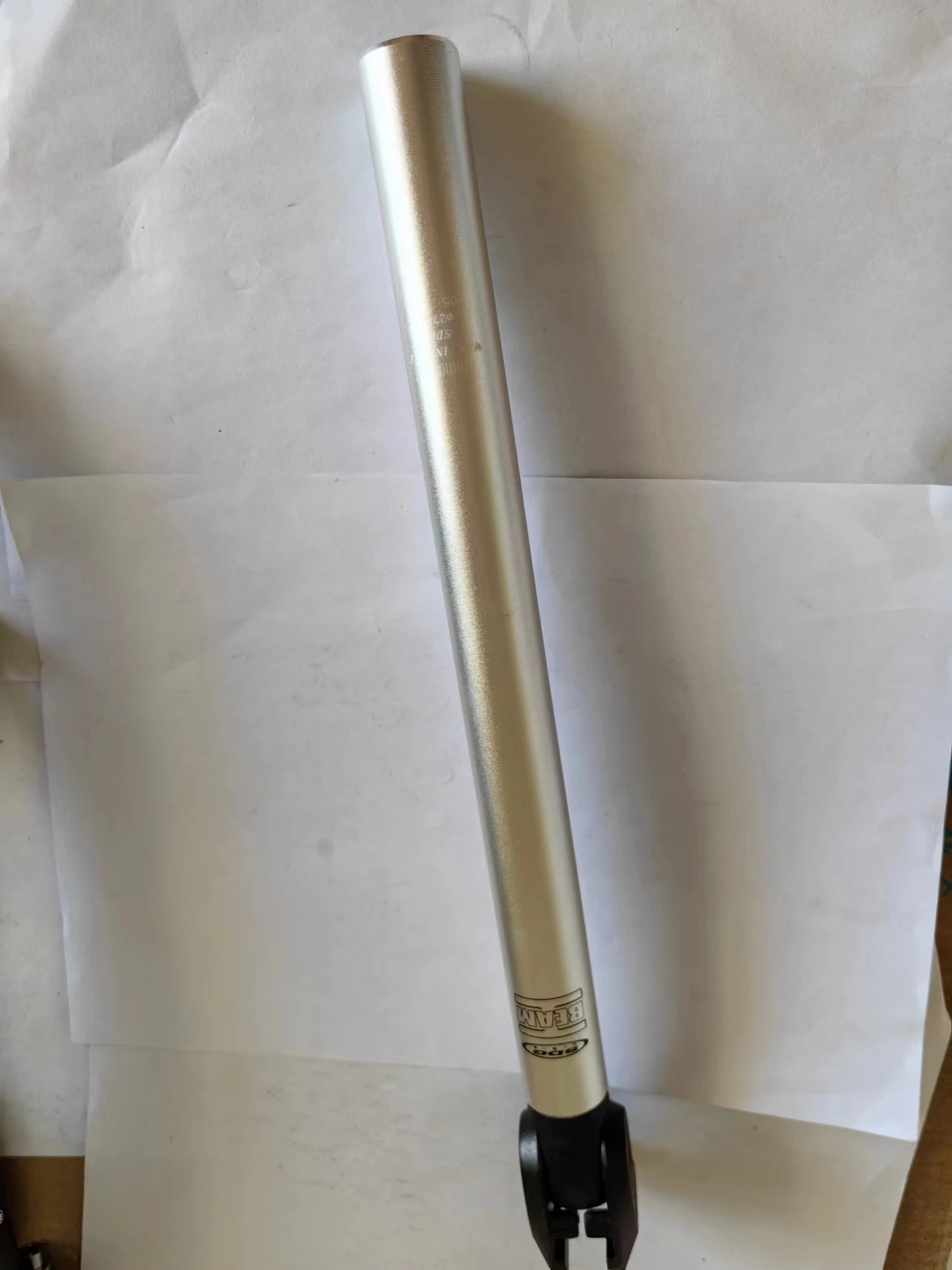 SDG Beam Seatpost 350mm 27.2mm bicycle MTB Road bike seat post 27.2 x 350mm
SDG Beam Seatpost 350mm 27.2mm bicycle MTB Road bike seat post 27.2 x 350mm