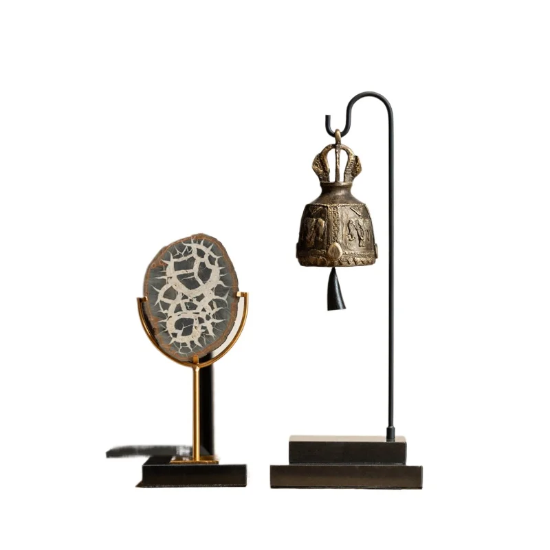 Wabi Sabi antique metal bells, wood fossils, high-end decorations, clubs, tea rooms, Zen crafts
Wabi Sabi antique metal bells, wood fossils, high-end decorations, clubs, tea rooms, Zen crafts