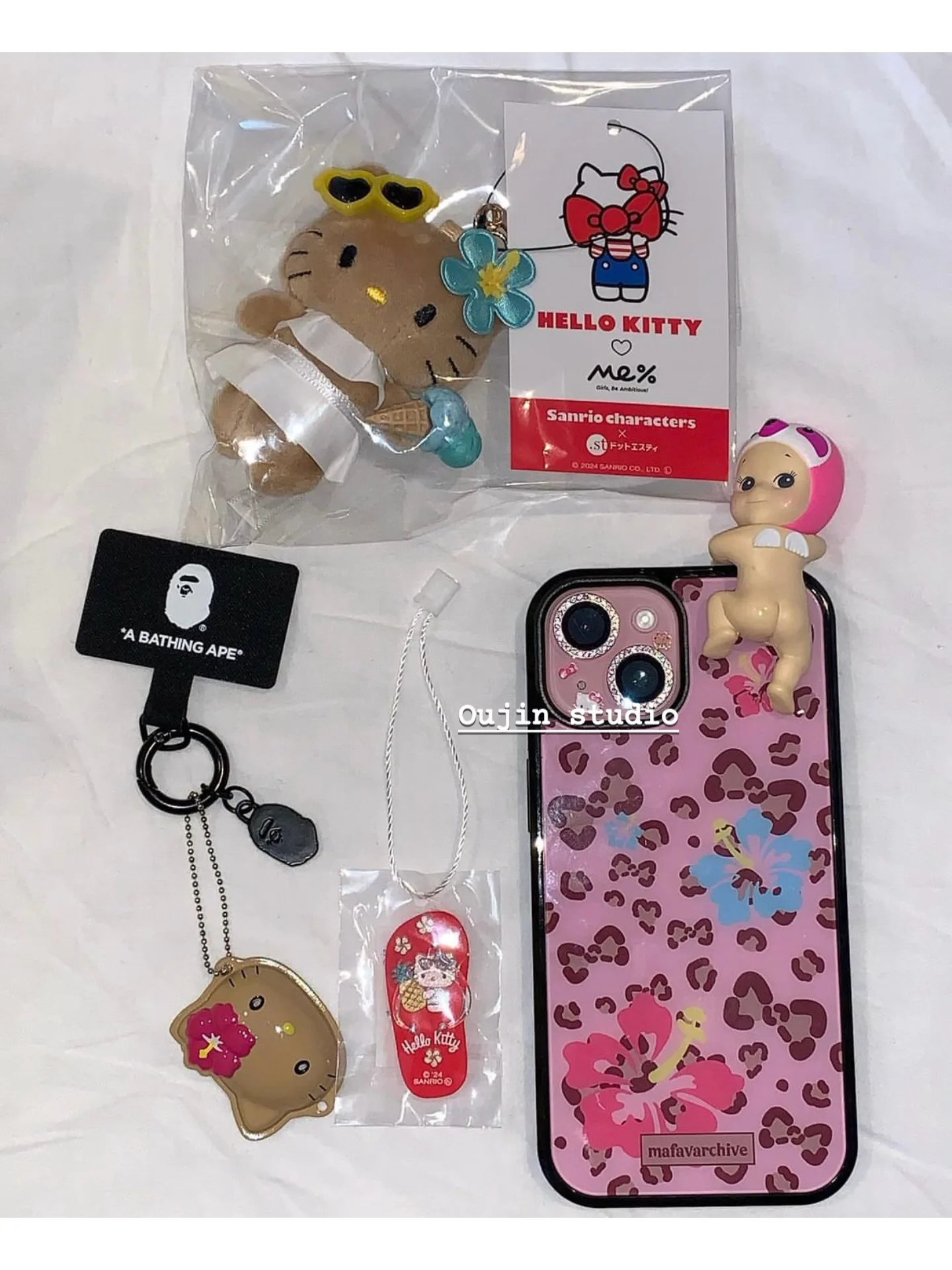 Маленькая фотография южной кореи, розовый леопардовый принт, цветные цветы, черные края для 15pro/14 promax1 3/12/11, фотография 
Маленькая фотография южной кореи, розовый леопардовый принт, цветные цветы, черные края для 15pro/14 promax1 3/12/11, фотография