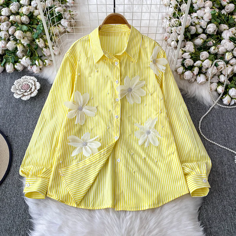 Sweet and pearl three-dimensional flower shirt Korean style design women's summer loose and slimming versatile striped top
Sweet and pearl three-dimensional flower shirt Korean style design women's summer loose and slimming versatile striped top
