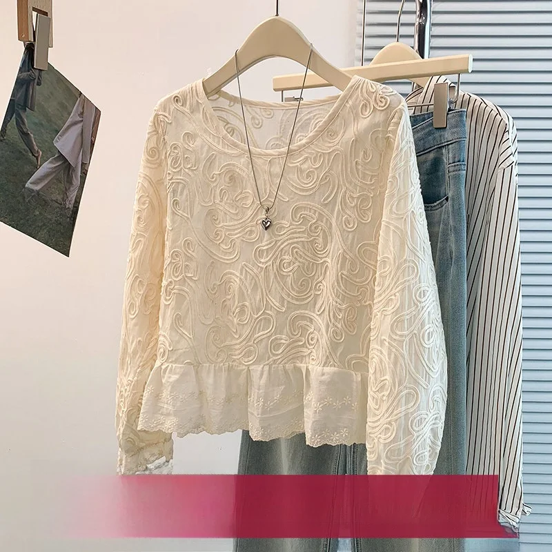 Summer New Korean Design Cotton Embroidered Versatile Anti-aging Lace Hem Belly Cover Sunscreen Top T-shirt City Commute
Summer New Korean Design Cotton Embroidered Versatile Anti-aging Lace Hem Belly Cover Sunscreen Top T-shirt City Commute