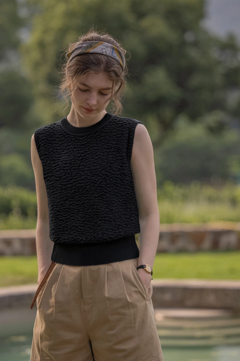 VIMLY Women's Simple Pullover Sleeveless Tank Top 2025 Summer Casual Crew Neck Commuting Elegant Bottoming Vest Holiday Camis
VIMLY Women's Simple Pullover Sleeveless Tank Top 2025 Summer Casual Crew Neck Commuting Elegant Bottoming Vest Holiday Camis