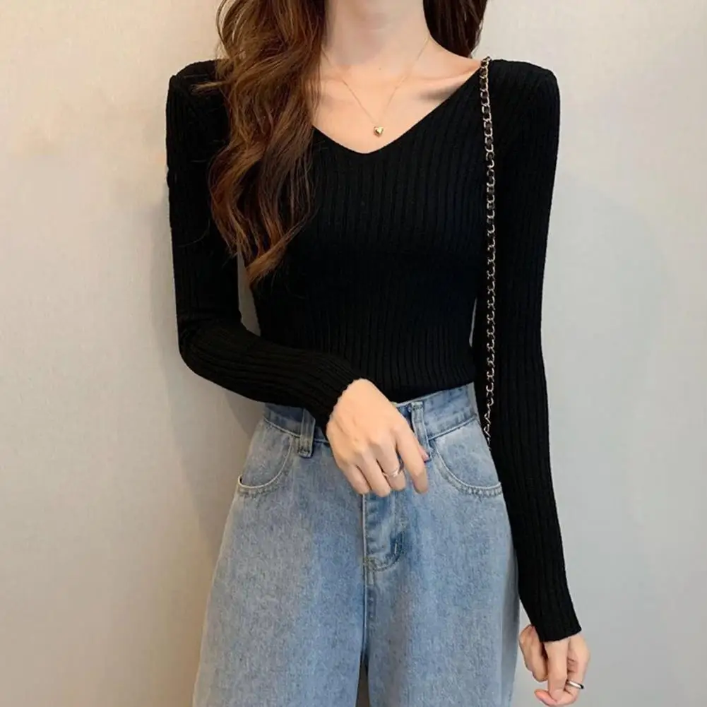 Autumn Knitted Shirt Stylish Women's V Neck Knitted Pullover Soft Slim Fit Sweater for Fall Winter Seasons Women Top
Autumn Knitted Shirt Stylish Women's V Neck Knitted Pullover Soft Slim Fit Sweater for Fall Winter Seasons Women Top