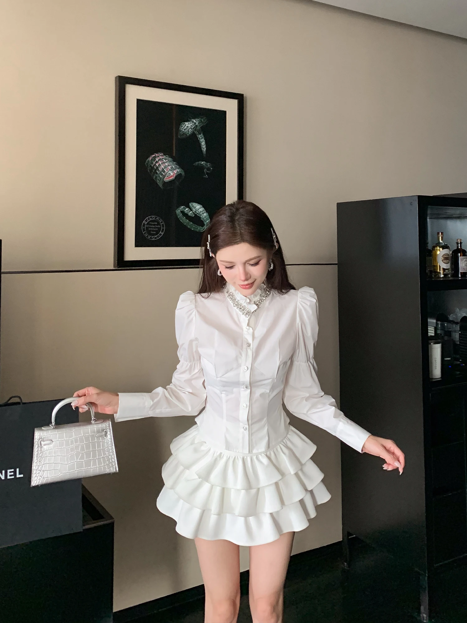 Slimming Effectiveness Diamond Embellished Long Sleeve Shirt PeShE Style Polyester Fabric French Style Shoulder Insertion Shirt
Slimming Effectiveness Diamond Embellished Long Sleeve Shirt PeShE Style Polyester Fabric French Style Shoulder Insertion Shirt