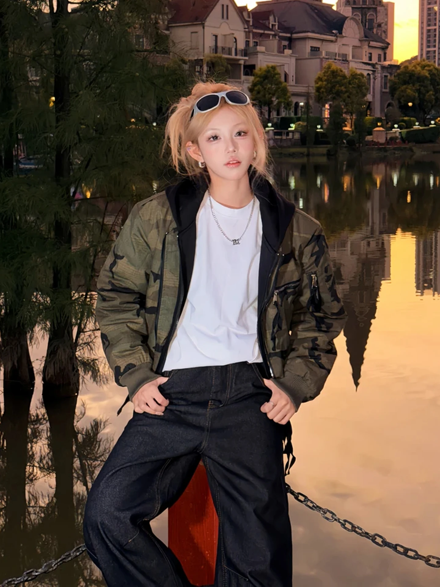 Thiened Camouflage Hooded Jaet Cotton Workwear Baseball Sle Warm Outerwear for Men And Women in Autumn And Winter
Thiened Camouflage Hooded Jaet Cotton Workwear Baseball Sle Warm Outerwear for Men And Women in Autumn And Winter