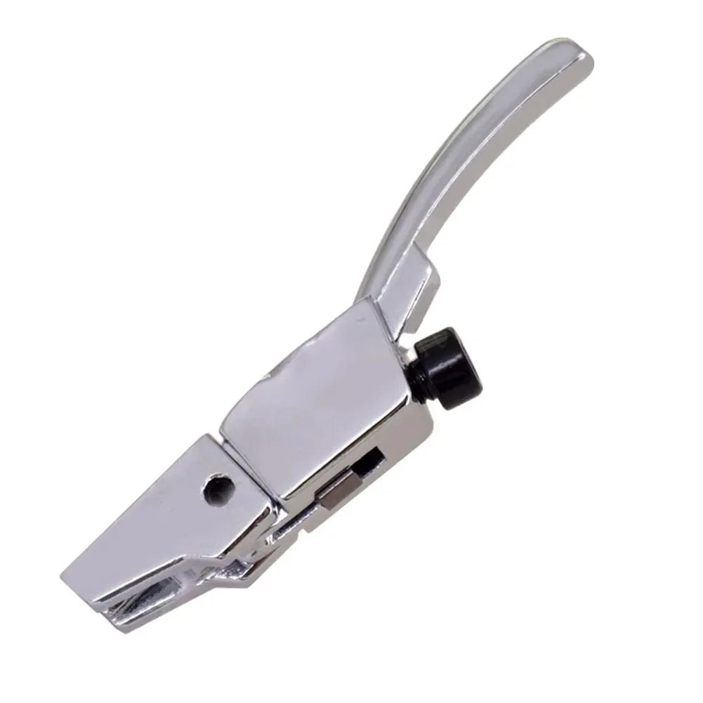 Винтажный тремоло-бридж Golden Black Chrome 67*10.6mm с двойным замком для гитарных креплений
Винтажный тремоло-бридж Golden Black Chrome 67*10.6mm с двойным замком для гитарных креплений