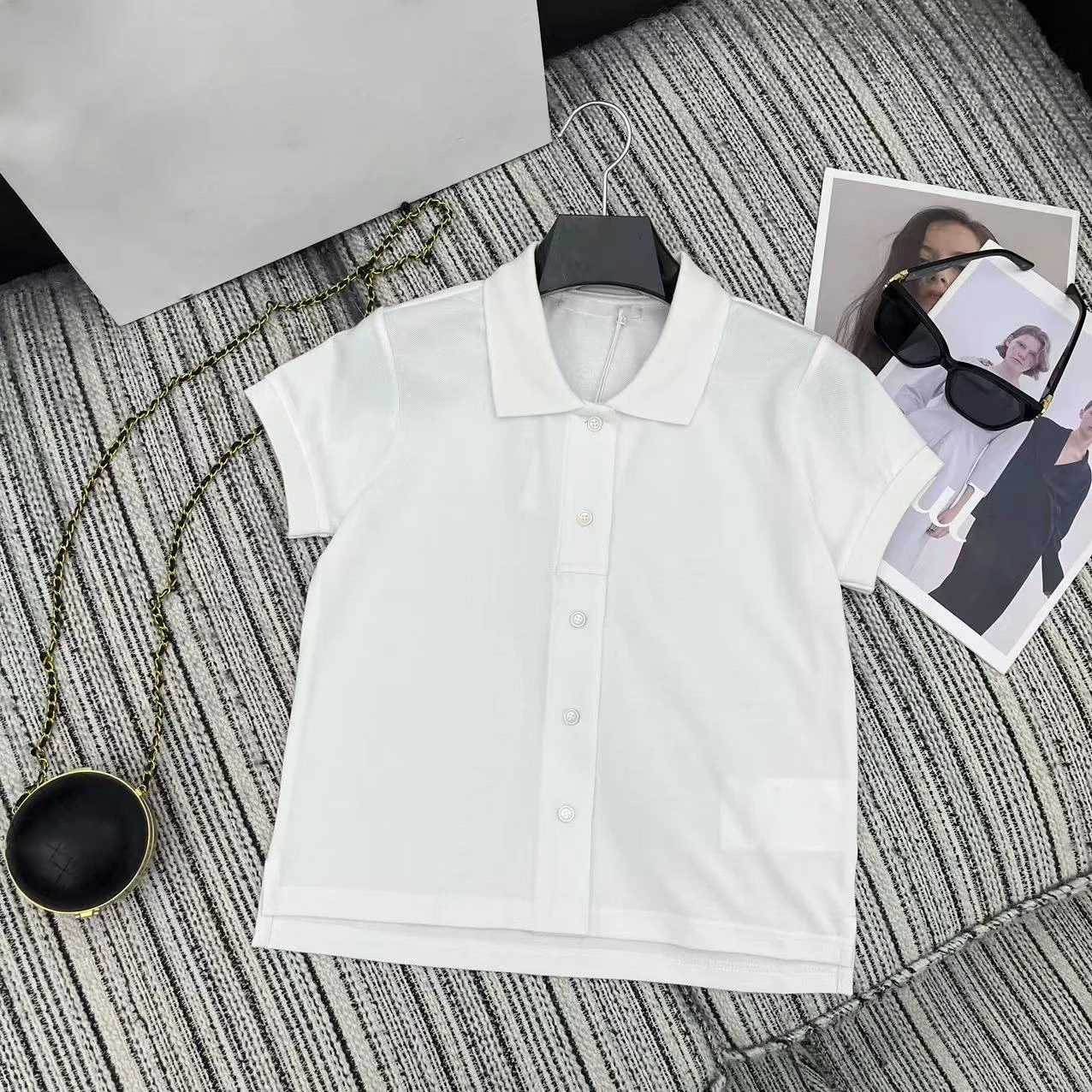 2025 New Women's Knitted Casual Polo T-shirt Pink Elegant Short Sleeve Women Summer Top Slim Basic Polo with Collar for Women
2025 New Women's Knitted Casual Polo T-shirt Pink Elegant Short Sleeve Women Summer Top Slim Basic Polo with Collar for Women