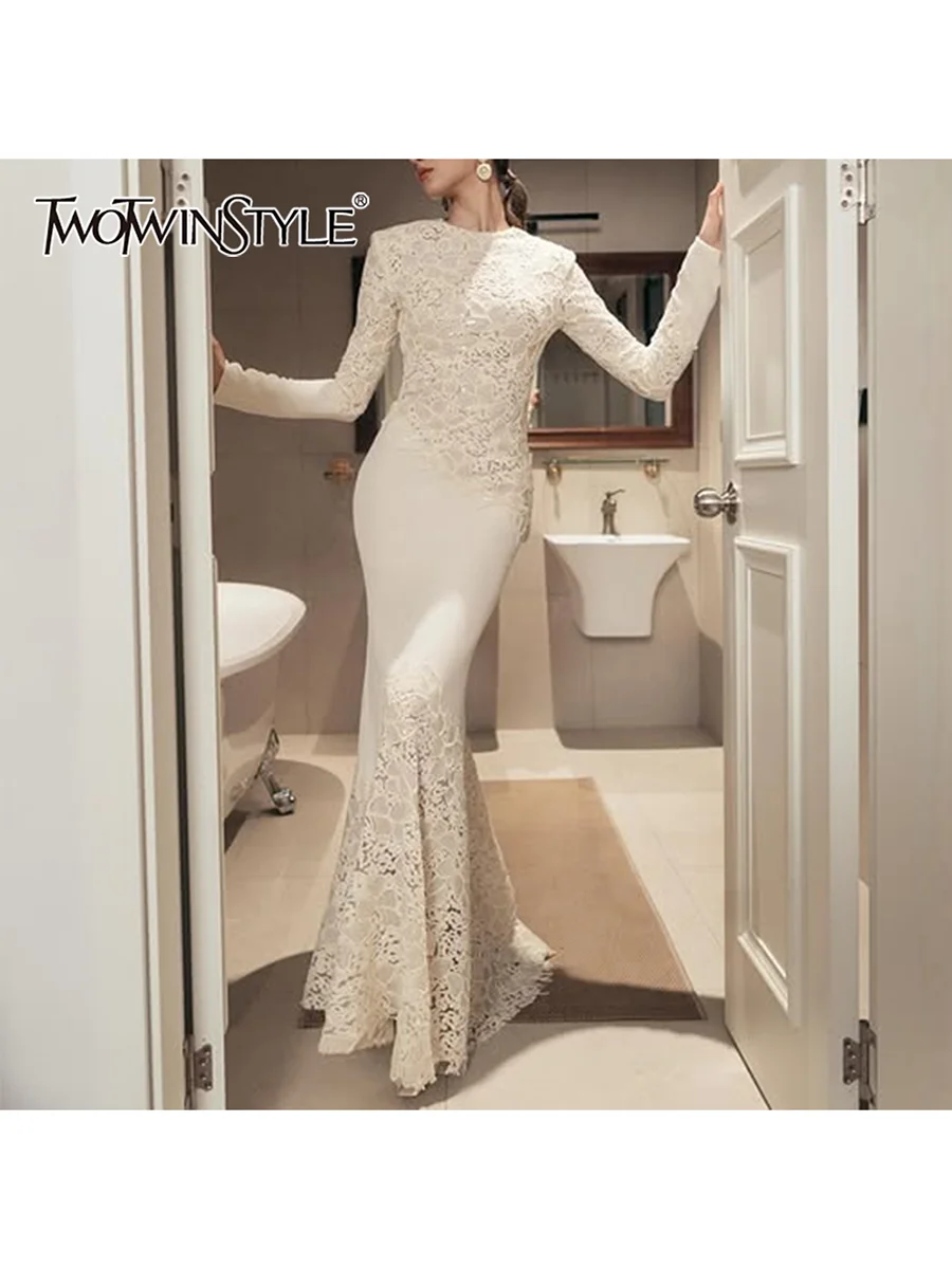 TWOTWINSTYLE Solid Hollow Out Slimming Dresses For Women O Neck Long Sleeve Slimming Temperament Dress Female Fashion Style New
TWOTWINSTYLE Solid Hollow Out Slimming Dresses For Women O Neck Long Sleeve Slimming Temperament Dress Female Fashion Style New