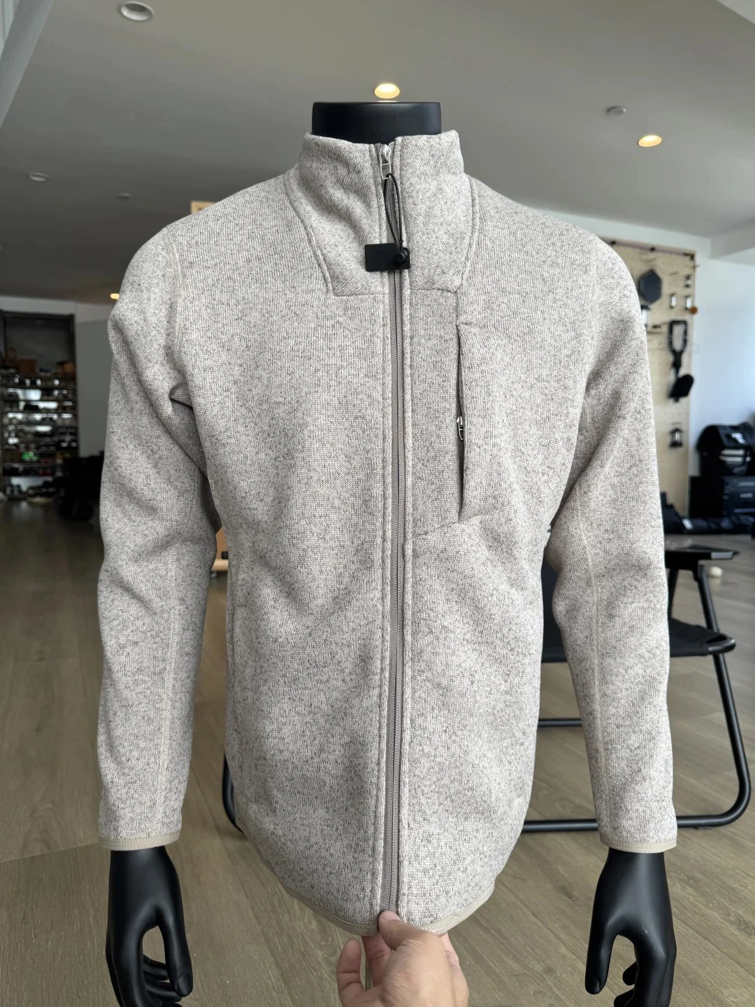 Мужская спортивная куртка-бомбер с воротником-стойкой, тонкая, из полиэстера, для активного отдыха, стандартный крой
Мужская спортивная куртка-бомбер с воротником-стойкой, тонкая, из полиэстера, для активного отдыха, стандартный крой