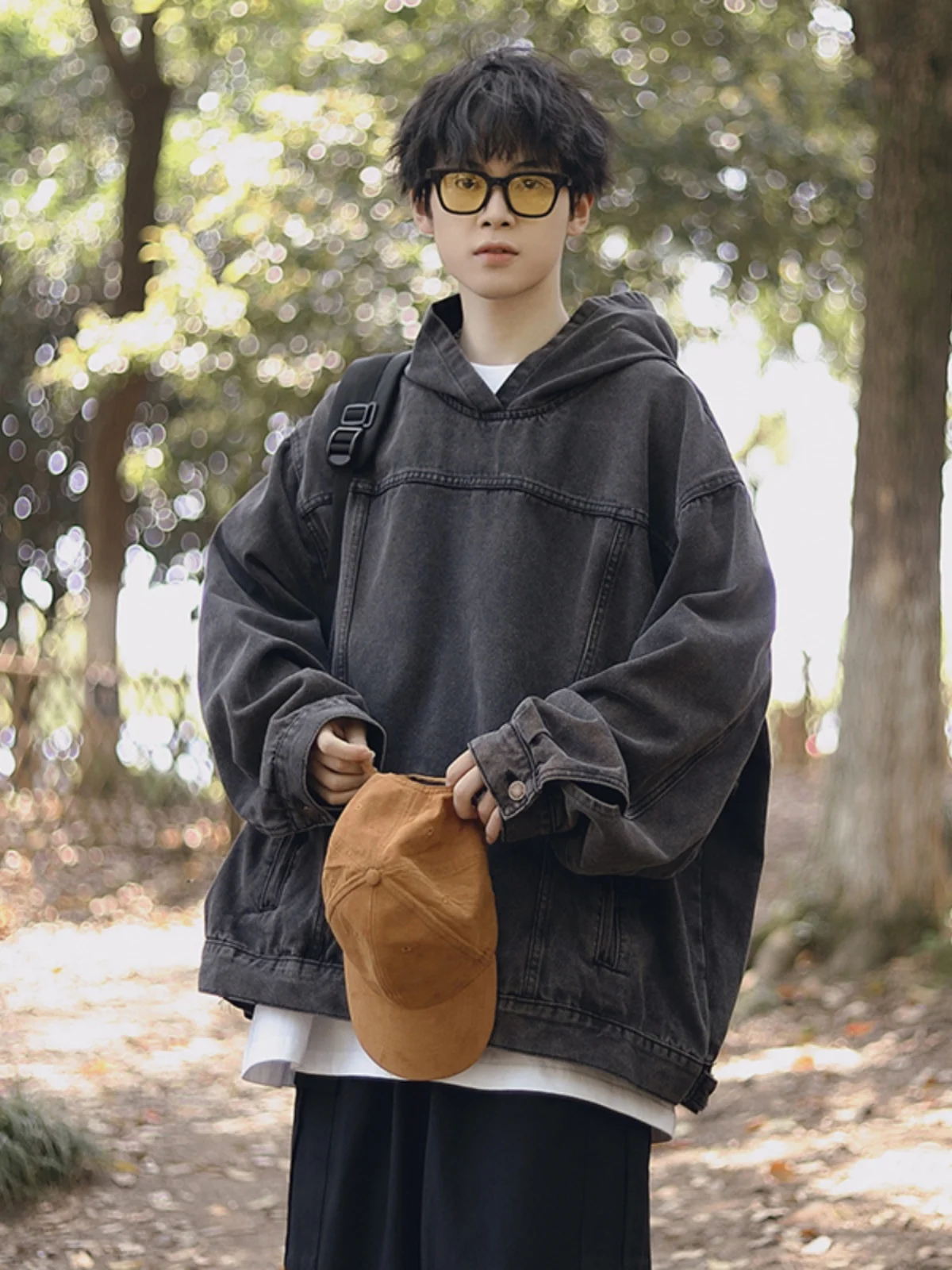 Retro Washed Denim Hoodie Jacket Loose Fit Men's Autumn Trendy Brand Japanese Style Casual Long Sleeve Youth Fashion
Retro Washed Denim Hoodie Jacket Loose Fit Men's Autumn Trendy Brand Japanese Style Casual Long Sleeve Youth Fashion