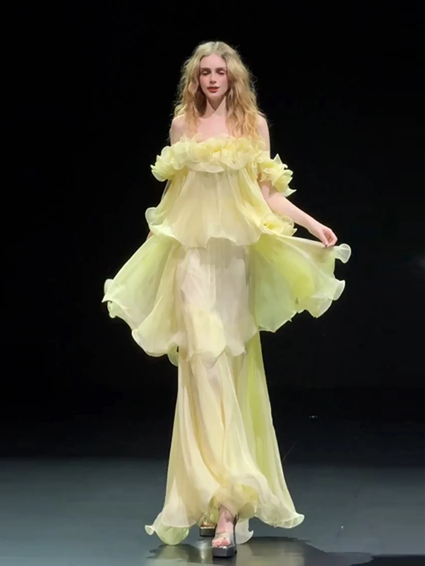 Morning Robe Wedding Dress Women's Sweet Fairy Tale Princess Skirt Birthday Party Banquet Wear High Waist Long Dress
Morning Robe Wedding Dress Women's Sweet Fairy Tale Princess Skirt Birthday Party Banquet Wear High Waist Long Dress