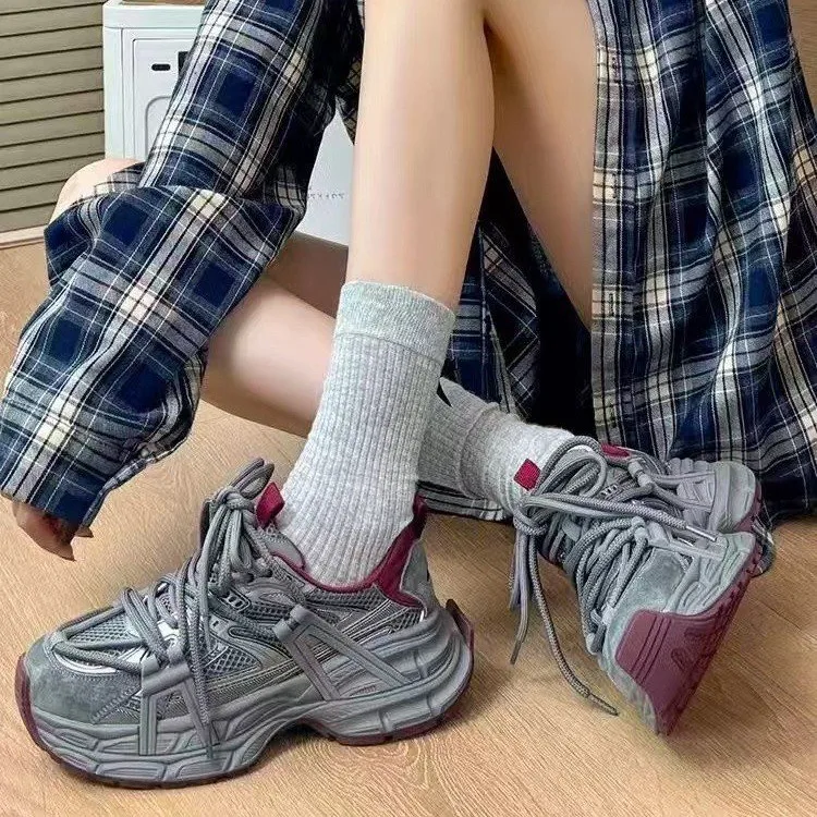 Women's Dad Shoes Black Thick Bottom Design Sensation Low Top Sport Shoes Casual Cross Buckle Strap EVA Insole Rubber Outsole
Women's Dad Shoes Black Thick Bottom Design Sensation Low Top Sport Shoes Casual Cross Buckle Strap EVA Insole Rubber Outsole