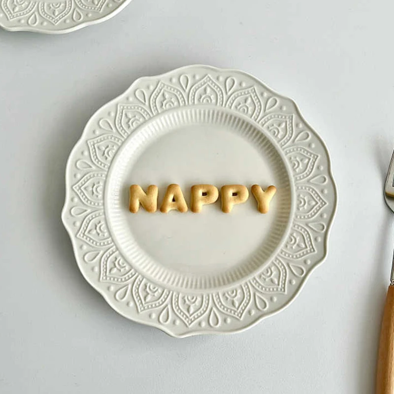 French Embossed Western Dining Plate High-end White Dessert Plates Exquisite Home Ceramic Serving Disc Retro Pasta Tableware
French Embossed Western Dining Plate High-end White Dessert Plates Exquisite Home Ceramic Serving Disc Retro Pasta Tableware