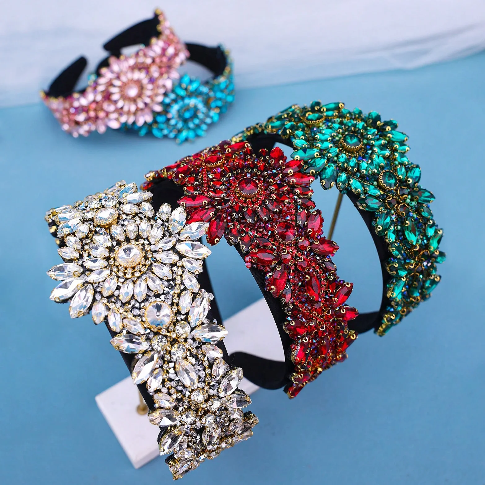 New Fashion Luxury Rhinestone Crystal Flower Headbands For Women Vintage Party Prom Headdress Baroque Hair Accessories
New Fashion Luxury Rhinestone Crystal Flower Headbands For Women Vintage Party Prom Headdress Baroque Hair Accessories
