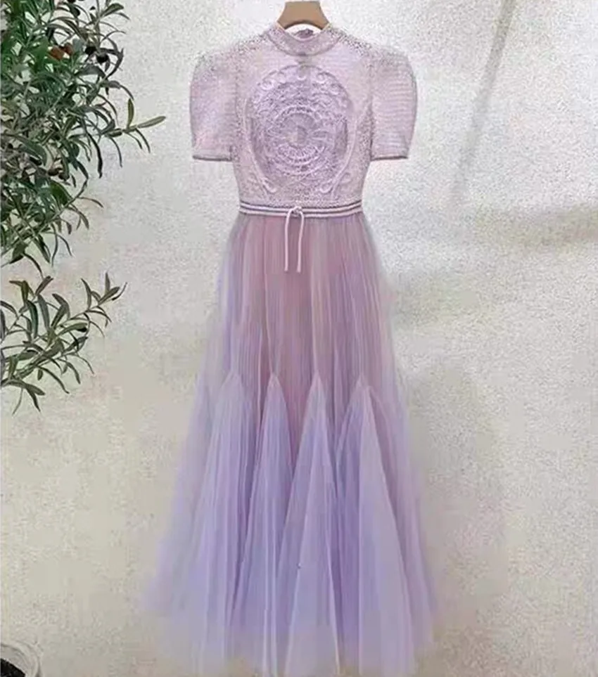 New Elegant Runway Women Stand Collar Long Dress Chic Summer Embroidery Lace Patchwork Mesh Puff Sleeve Hollow Out Party Dresses
New Elegant Runway Women Stand Collar Long Dress Chic Summer Embroidery Lace Patchwork Mesh Puff Sleeve Hollow Out Party Dresses