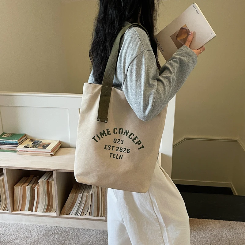 2026 New Korean Style Canvas Crossbody Bag Letter Print Casual Summer Tote Bag Loose Style Shoulder Bag for Women
2026 New Korean Style Canvas Crossbody Bag Letter Print Casual Summer Tote Bag Loose Style Shoulder Bag for Women