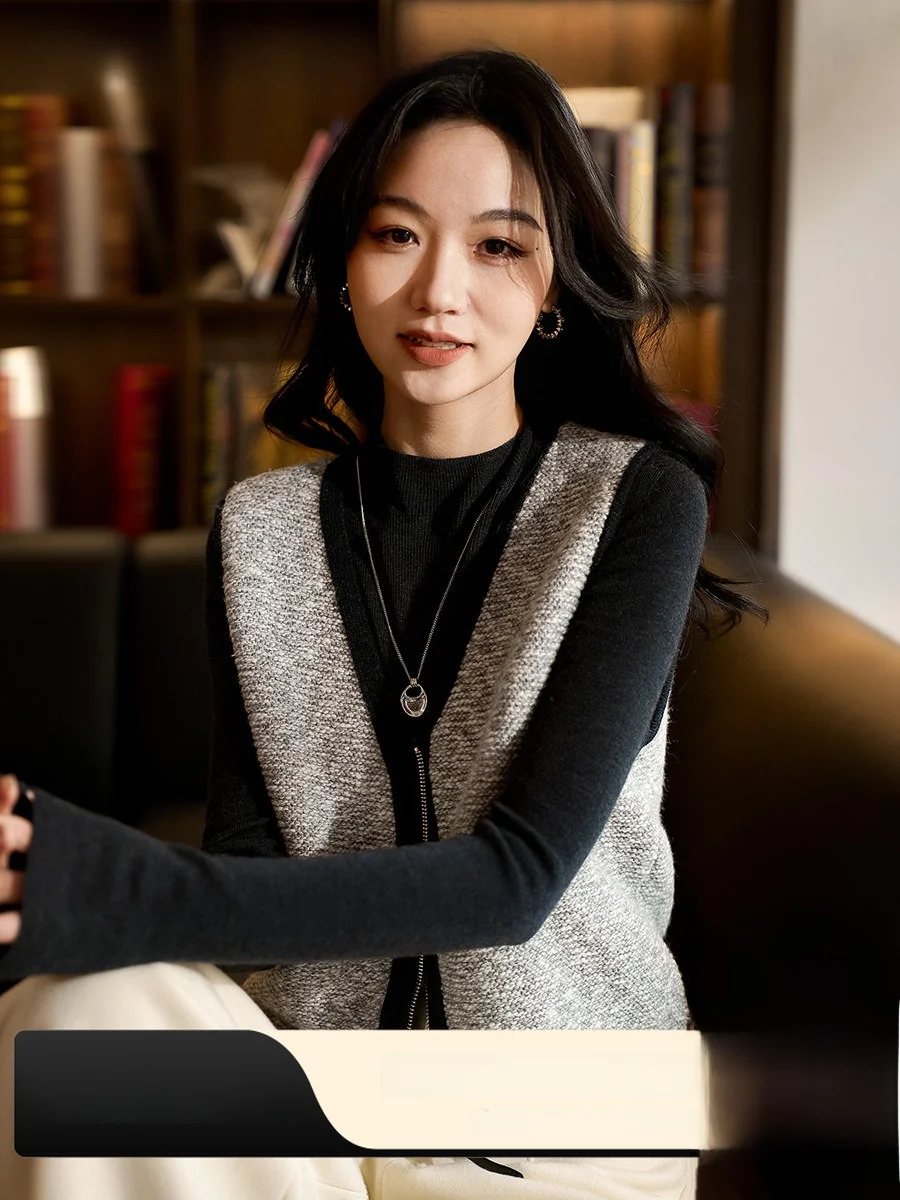 Xhange Wool Blend Knitted Vest Textured Layering Piece V Neck Zipper Closure Regular Fit Warmth Female Fashion OL Style
Xhange Wool Blend Knitted Vest Textured Layering Piece V Neck Zipper Closure Regular Fit Warmth Female Fashion OL Style