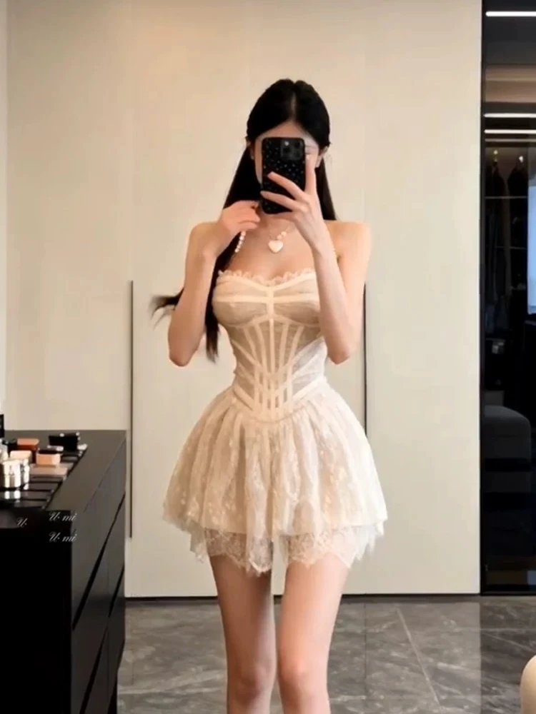XZY Lace Fishbone Strapless Dress Women's plus Size Spring Sexy Waist Cinched A-Line Short Skirt French Style High Waist Poly...
XZY Lace Fishbone Strapless Dress Women's plus Size Spring Sexy Waist Cinched A-Line Short Skirt French Style High Waist Poly...