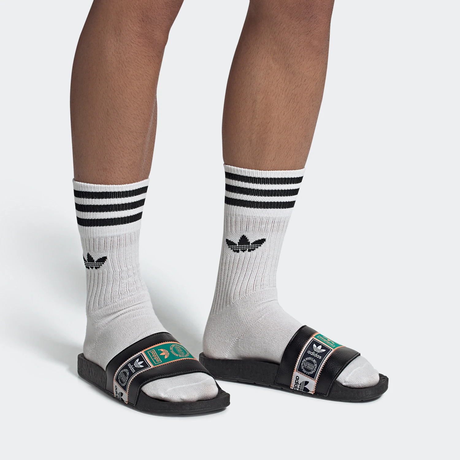 Спортивные сандалии унисекс Adidas Originals ADILETTE BOOST FX7478
Спортивные сандалии унисекс Adidas Originals ADILETTE BOOST FX7478