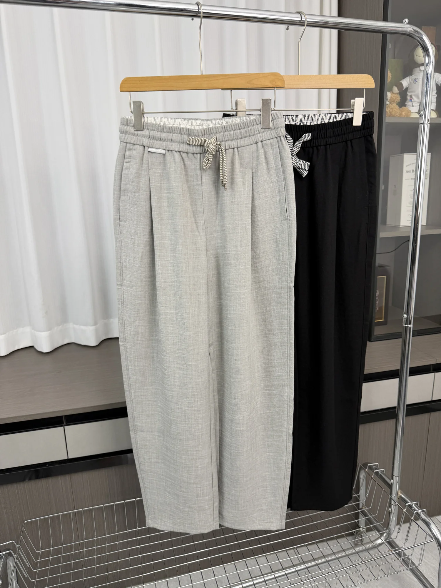 Couples Style Breathable Comfortable Thin Waistband Linen Casual Pants Men Women Spring Summer Loose Fit Straight Leg Trousers
Couples Style Breathable Comfortable Thin Waistband Linen Casual Pants Men Women Spring Summer Loose Fit Straight Leg Trousers