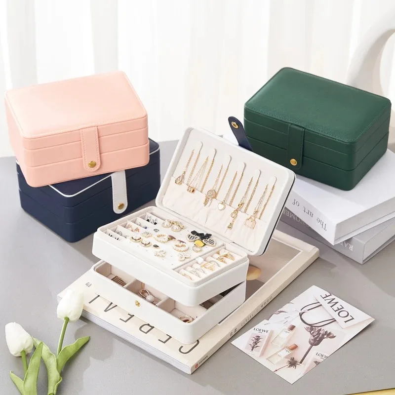 Jewelry box velvet large capacity high-end exquisite jewelry storage box ring earrings earring box light luxury anti-oxidation
Jewelry box velvet large capacity high-end exquisite jewelry storage box ring earrings earring box light luxury anti-oxidation