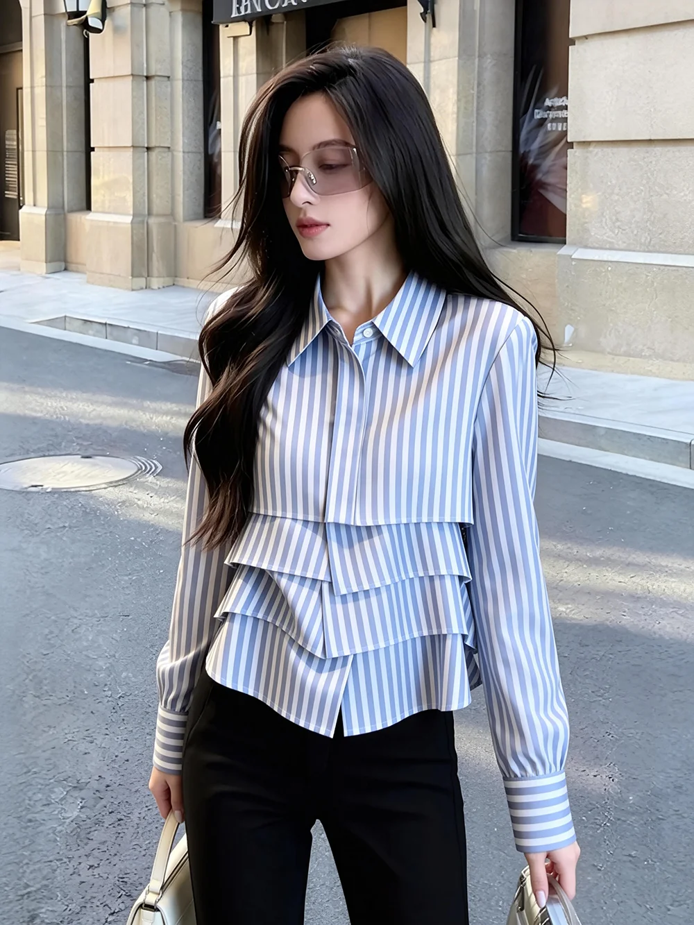 Blue Striped Long Sleeve Women's Shirt Floral Elegant Quality Versatile Top French Style Waist Cinched Spring 2026
Blue Striped Long Sleeve Women's Shirt Floral Elegant Quality Versatile Top French Style Waist Cinched Spring 2026