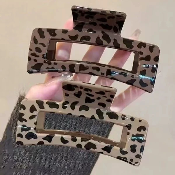 Fashionable High J-Sensory Leopard Print Clip Simple Retro Tray Hair Clip Back Of Head Temperament Shark Clip For Women
Fashionable High J-Sensory Leopard Print Clip Simple Retro Tray Hair Clip Back Of Head Temperament Shark Clip For Women