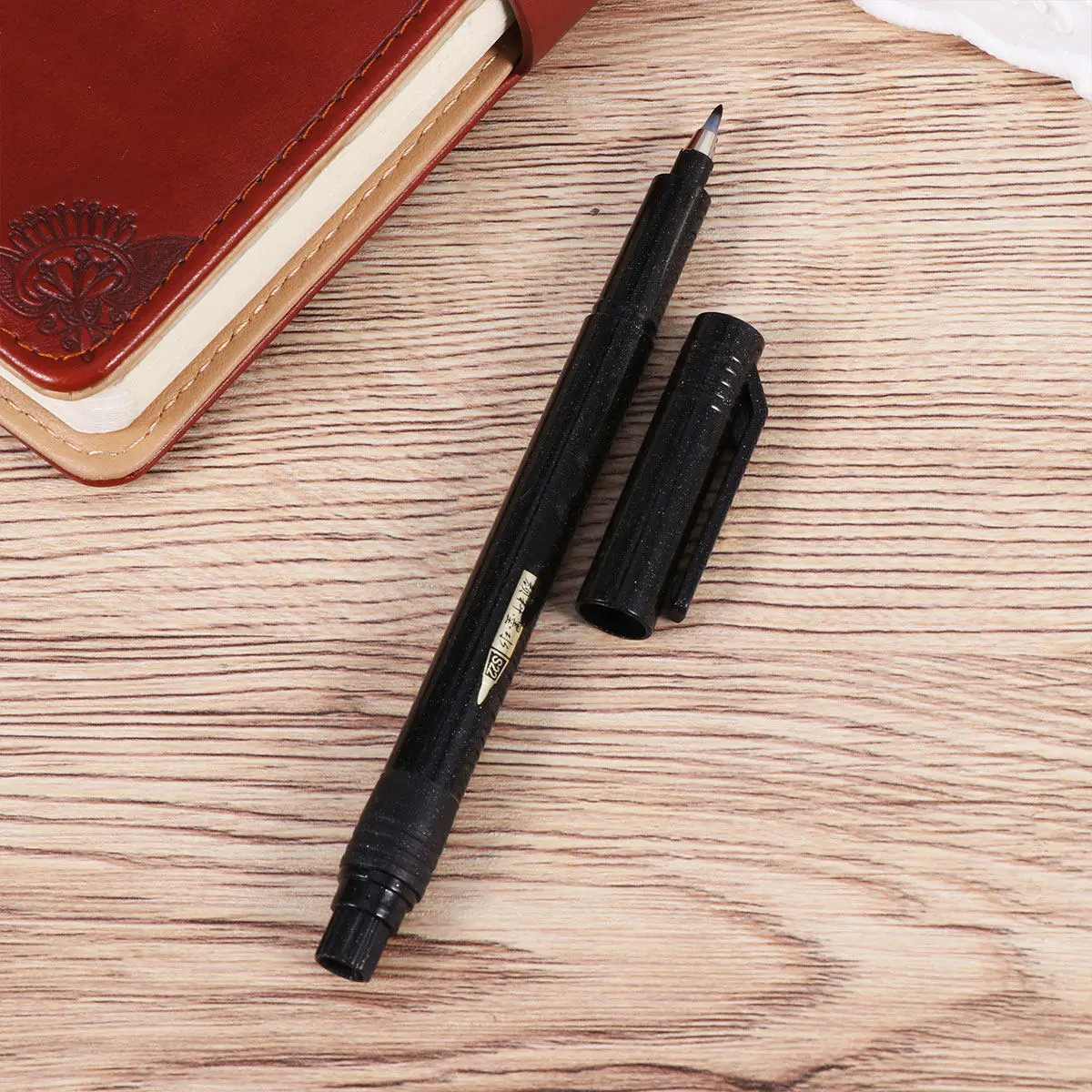 1Set Calligraphy Brush Pen Set Multiple Sizes Water-Resistant Ink Chinese Japanese Brush Markers Lettering Drawing Illustration
1Set Calligraphy Brush Pen Set Multiple Sizes Water-Resistant Ink Chinese Japanese Brush Markers Lettering Drawing Illustration