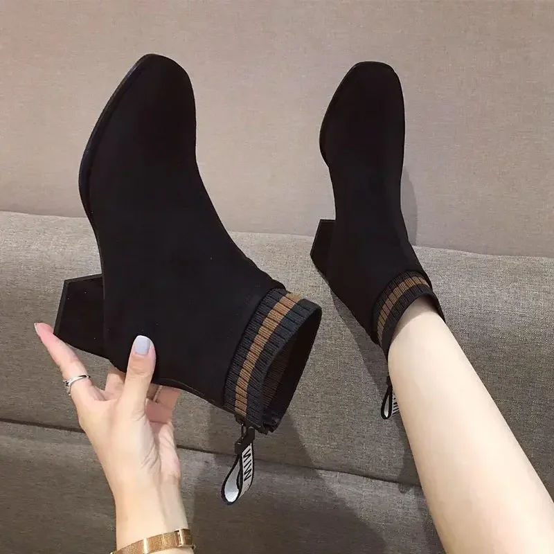 Woman Short Shoes New In Booties Large Size Warm Autumn Ankle Boots for Women Sale Comfortable and Elegant Fashion 2024 Winter
Woman Short Shoes New In Booties Large Size Warm Autumn Ankle Boots for Women Sale Comfortable and Elegant Fashion 2024 Winter