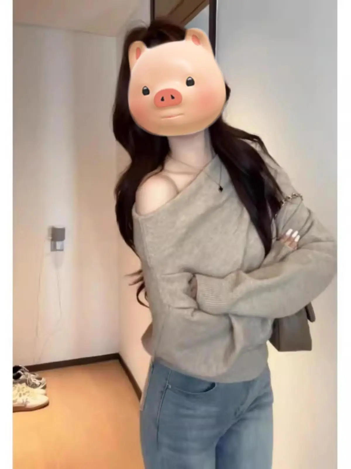 Gray Asymmetrical Shoulder Sweater Women's Fashion Korean Style Slim Fit Shoulder Bared Knitted Top Early Autumn Chic Top
Gray Asymmetrical Shoulder Sweater Women's Fashion Korean Style Slim Fit Shoulder Bared Knitted Top Early Autumn Chic Top
