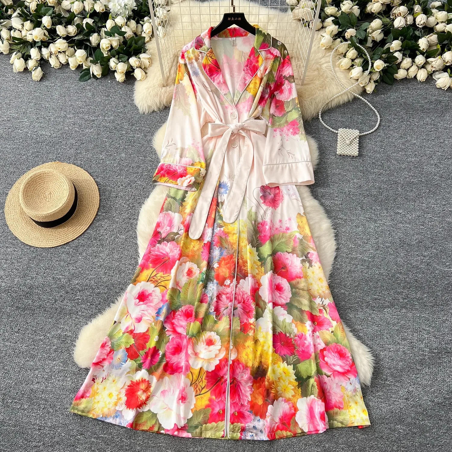 Summer Runway Fashion Floral Print Long Dress Women Notched Single Breasted Belt Lace Up Loose Vestidos
Summer Runway Fashion Floral Print Long Dress Women Notched Single Breasted Belt Lace Up Loose Vestidos