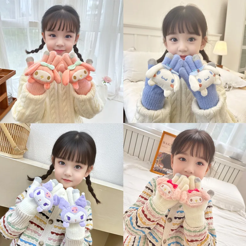 Korean autumn and winter children gloves Sanrio Hellokitty cartoon cute warm and cold-proof thickened baby gloves knitted gloves
Korean autumn and winter children gloves Sanrio Hellokitty cartoon cute warm and cold-proof thickened baby gloves knitted gloves
