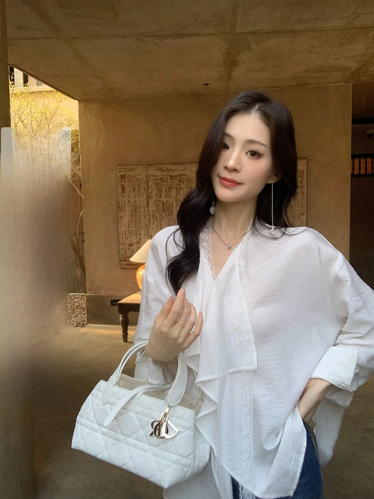 Iceollo White Lace Shirt Women's Spring Fashion Draped Texture Sensation Slimming Top Casual Style Long Sleeve Color
Iceollo White Lace Shirt Women's Spring Fashion Draped Texture Sensation Slimming Top Casual Style Long Sleeve Color