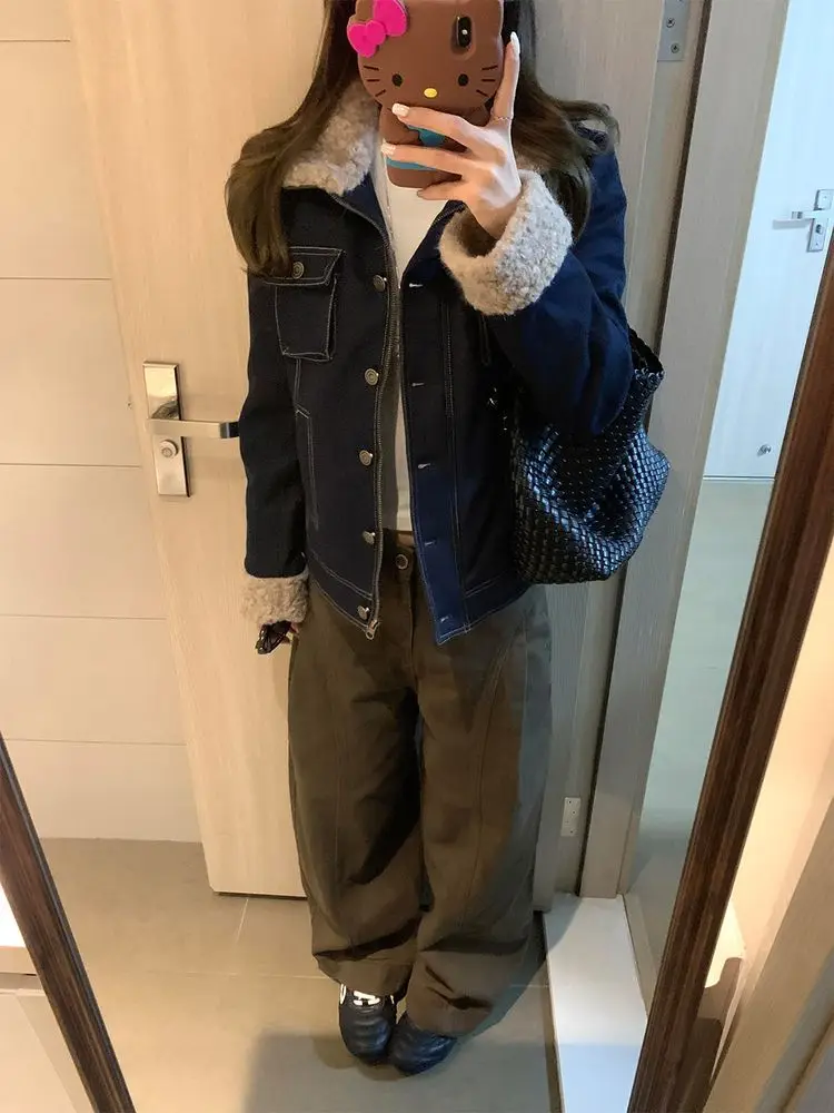 Джинсовые пальто для женщин, длинные меховые плюшевые женские зимние пальто обычного кроя для девочек, элитные стеганые стеганые пальто с защитой от запаха и пуговицами для отдыха
Джинсовые пальто для женщин, длинные меховые плюшевые женские зимние пальто обычного кроя для девочек, элитные стеганые стеганые пальто с защитой от запаха и пуговицами для отдыха