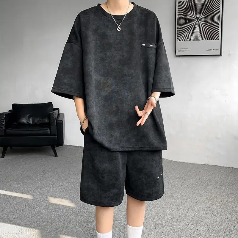 Мужские комплекты Tie Dye, нейлоновые облегающие высококачественные мешковатые наряды с короткими рукавами, базовые футболки из полиэстера, шорты, костюмы для мужчин
Мужские комплекты Tie Dye, нейлоновые облегающие высококачественные мешковатые наряды с короткими рукавами, базовые футболки из полиэстера, шорты, костюмы для мужчин