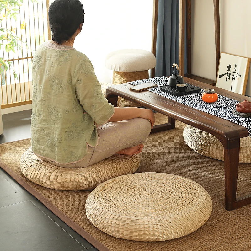 Japanese-style straw thickened futon, household tatami bay window cushion, tea ceremony seat cushion, meditation on the ground, 
Japanese-style straw thickened futon, household tatami bay window cushion, tea ceremony seat cushion, meditation on the ground,