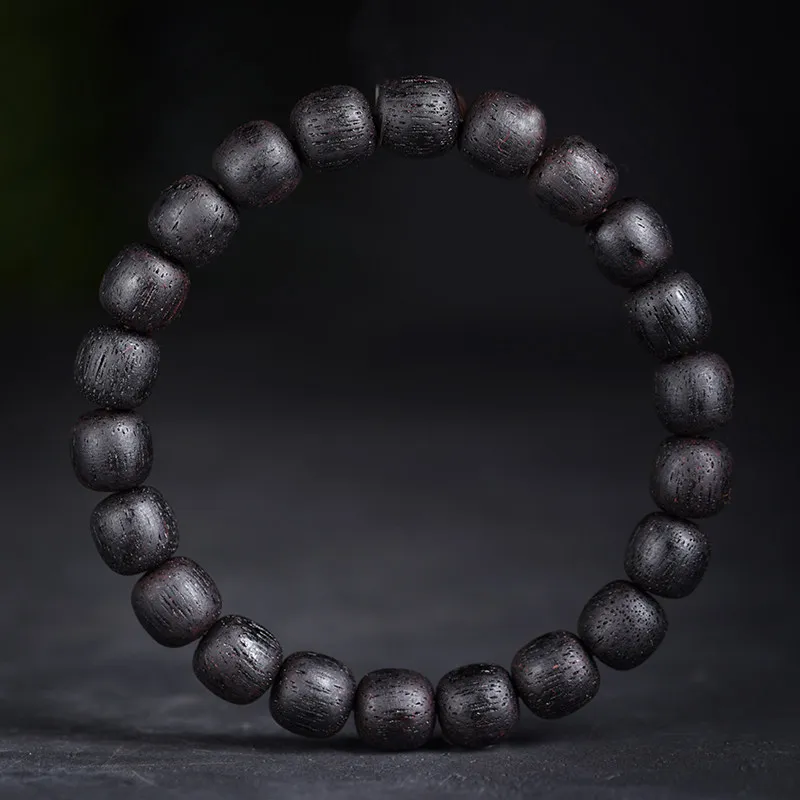 Premium Myanmar Agarwood Bracelet: Black Soft Oil, Coconut Milk Honey Scent, Old Bead Gift
Premium Myanmar Agarwood Bracelet: Black Soft Oil, Coconut Milk Honey Scent, Old Bead Gift