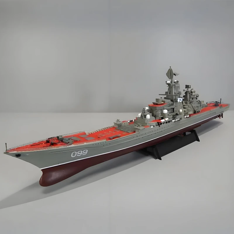 1/700 Русский Питер Великий ядерный крейсер, готовая военная пластиковая модель корабля, статические украшения, коллекция лодок, подарок
1/700 Русский Питер Великий ядерный крейсер, готовая военная пластиковая модель корабля, статические украшения, коллекция лодок, подарок
