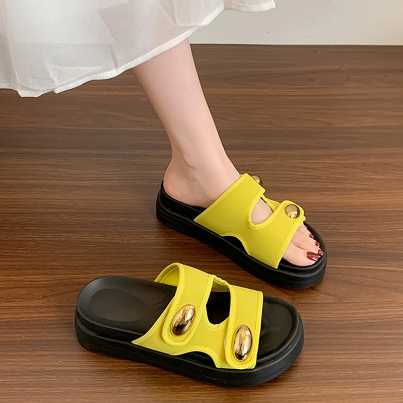 Black Thick Heel Slippers Women Summer Outdoor Breathable Casual Ladies Soft Bottom Sandals Rubber Outsole Polyurethane Upper
Black Thick Heel Slippers Women Summer Outdoor Breathable Casual Ladies Soft Bottom Sandals Rubber Outsole Polyurethane Upper