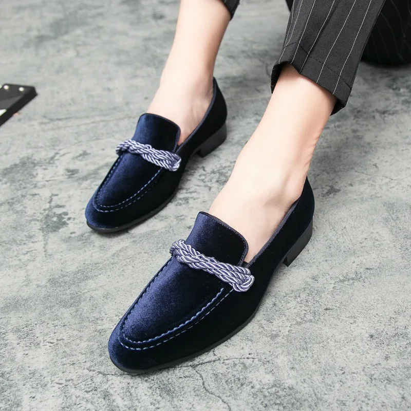 Designer Suede Men Loafers Green Pointed Wedding Oxford Leather Shoes for Classic Men Casual Loafers Formal Dress Footwear
Designer Suede Men Loafers Green Pointed Wedding Oxford Leather Shoes for Classic Men Casual Loafers Formal Dress Footwear
