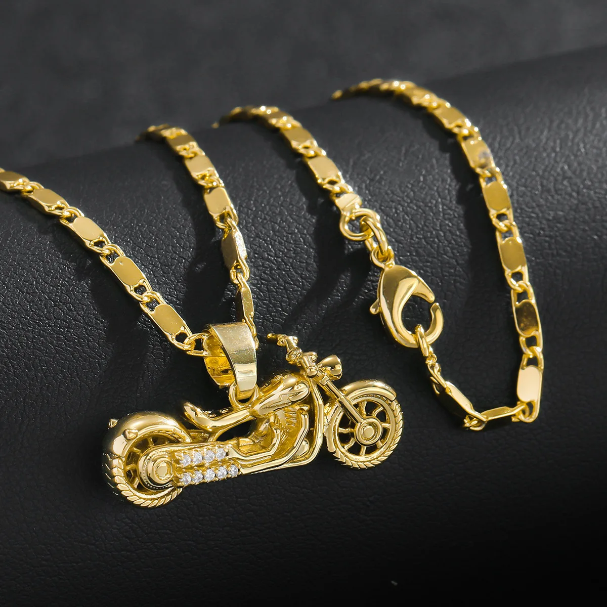 Luxury 24K 9999 Pure Gold real gold Ancient motorcycle pendant ruffian handsome men's necklace
Luxury 24K 9999 Pure Gold real gold Ancient motorcycle pendant ruffian handsome men's necklace