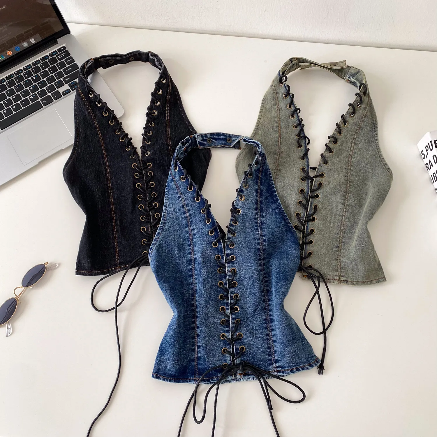 Women Tanks Tops Denim Top Halter Sleeveless Camis Sexy Y2k Streetwear Backless Tight Waist Elegant Work Slim Fit Tees Summer
Women Tanks Tops Denim Top Halter Sleeveless Camis Sexy Y2k Streetwear Backless Tight Waist Elegant Work Slim Fit Tees Summer