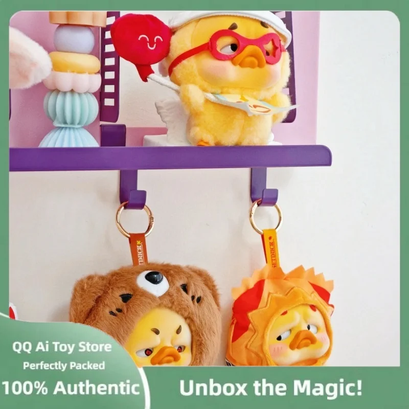 Оригинальная серия Upsetduck Crazy Circus Duck, слепая коробка, милая виниловая плюшевая кукла, коллекция украшений, игрушка-подвеска, загадочная коробка, подарок
Оригинальная серия Upsetduck Crazy Circus Duck, слепая коробка, милая виниловая плюшевая кукла, коллекция украшений, игрушка-подвеска, загадочная коробка, подарок