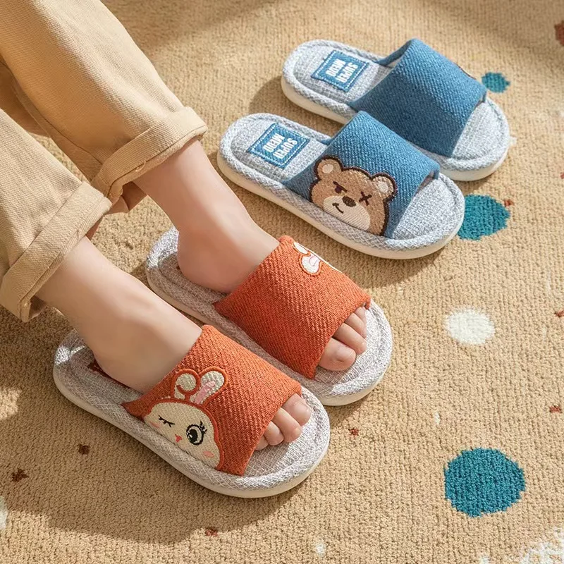 Kids Shoes Slippers Breathable Cotton Linen Boys Girls Home Slipper Soft Comfortable Flat Sole Non-Slip Summer Children Sliders
Kids Shoes Slippers Breathable Cotton Linen Boys Girls Home Slipper Soft Comfortable Flat Sole Non-Slip Summer Children Sliders