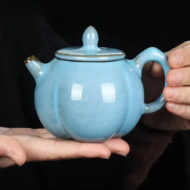 200ml High-end Kiln Change Ice Cracked Glaze Teapot Famous Handmade Tea Maker Ball Hole Filtration Kettle Kung Fu Teaset Gifts
200ml High-end Kiln Change Ice Cracked Glaze Teapot Famous Handmade Tea Maker Ball Hole Filtration Kettle Kung Fu Teaset Gifts