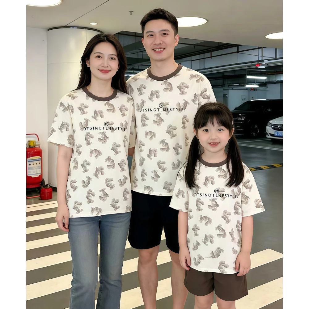 Parent-child T Shirt Cute Cotton Bear Print Family Matching Clothes Dad Mom and Daughter Son Short Sleeve Tee Tops Baby Bodysuit
Parent-child T Shirt Cute Cotton Bear Print Family Matching Clothes Dad Mom and Daughter Son Short Sleeve Tee Tops Baby Bodysuit